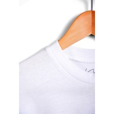 TheCatu Beyaz Erkek No Standart T-Shirt