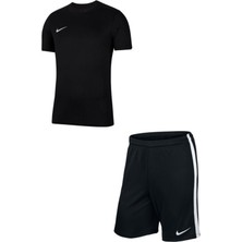 Nike BV67O8-O10 Şort+Tişört