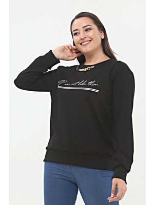 Ebsumu Kadın Büyük Beden Yaka Zincir Detaylı Yazılı Siyah Sweatshirt