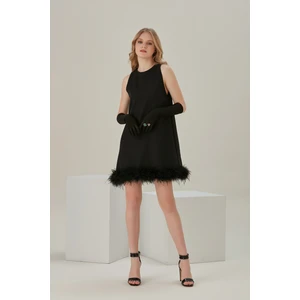 COESTA Marguerite Siyah Kloş Etek Ucu Tüylü Halter Yaka Kadın Elbise