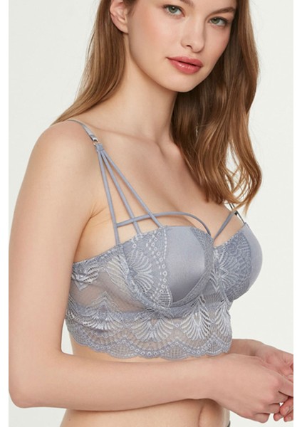 Kadın Desteksiz B Cup Sütyen modelleri