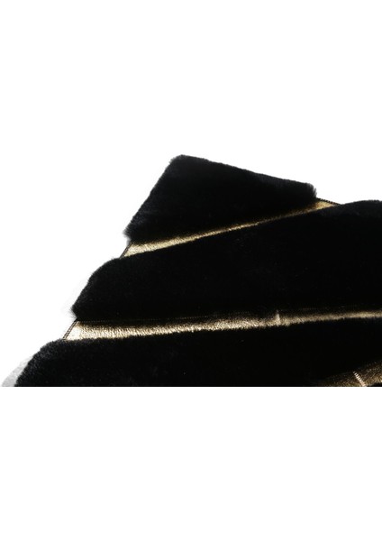 Gold Varaklı Siyah Peluş Halı 120 x 180 cm fırsatları