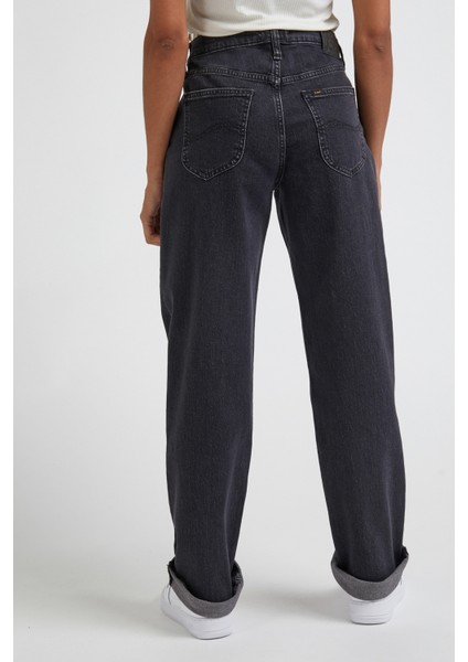 Jane Straigt Fit Düz Kesim Normal Bel Esnek Jean Kot Pantolon