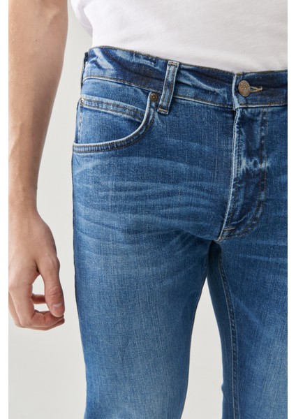 Erkek Slim Fit Jean - Minimalist Günlük Stil - Hemen Al! modelleri