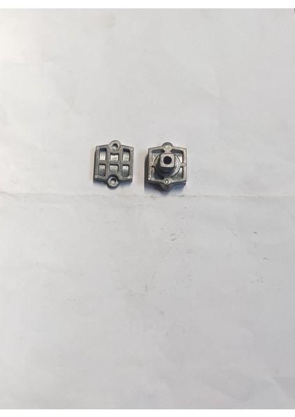 Yükseklik Ayar Kol Kelepçesi Alt-Üst Oleo Mac Max 53 Pbx/tbx-Pluscut 66060410