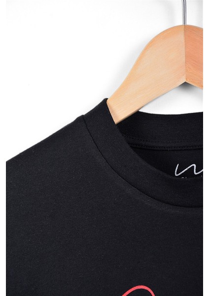 TheCatu Siyah Erkek No Standart Klasik T-Shirt fiyatları