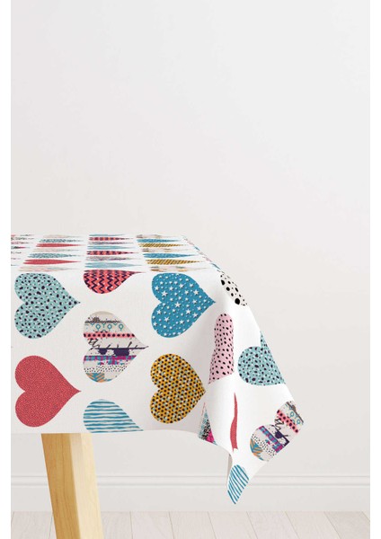 Beyaz Çok Renkli Kalp Desenli Dijital Baskılı Masa Örtüsü CGH1002-MS