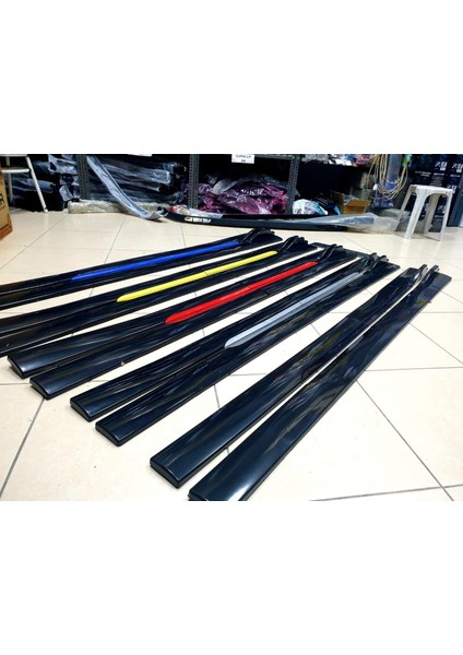 Otocizgi Üniversal Piano Black Siyah Renkli Kulaklı Flaplı Marşpiyel Lipi