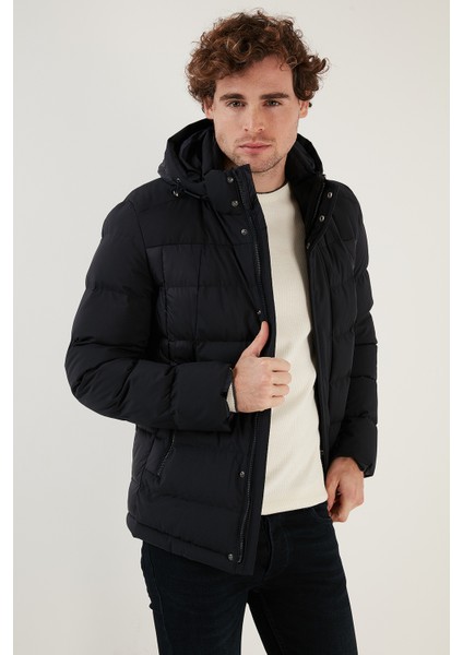 Suya Dayanıklı Kapüşonlu Regular Fit Mont Erkek Mont EXK22531310 fırsatları