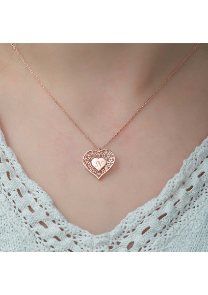 ​Gümüş Rose Kişiye Özel Kalbin Içinde Kalp Bayan Kolye fiyatları