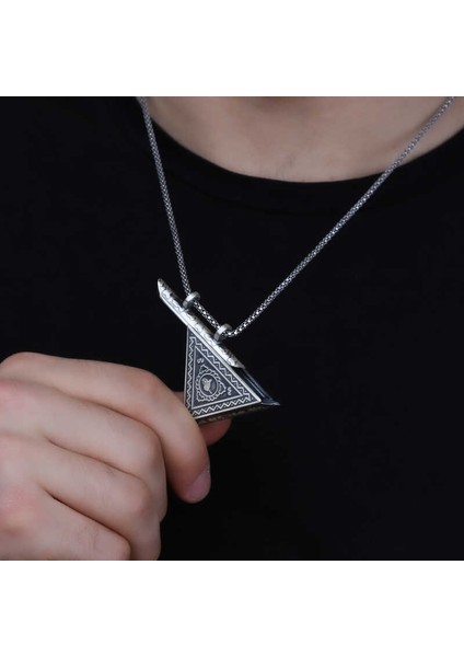 Gümüş Üçgen Içi Açılabilen Tuğra Muskalık Kolye modelleri