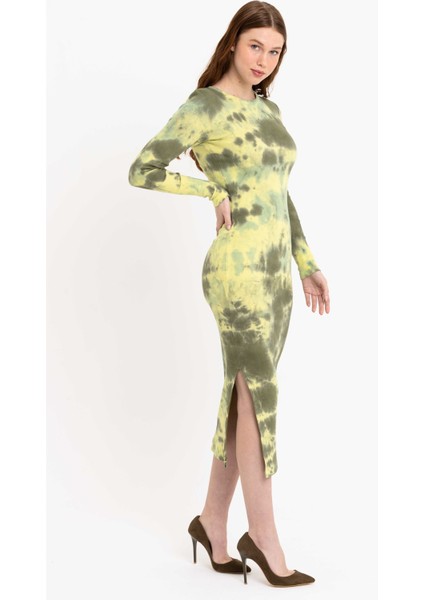 Batik Yıkamalı Yırtmaçlı Sarı Örme Elbise