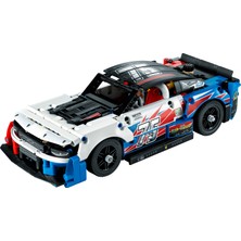 LEGO Technic NASCAR® Yeni Nesil Chevrolet Camaro ZL1 42153 - Oyuncak Yarış Arabalarını Seven 9 Yaş ve Üzeri Çocuklar için Yaratıcı Oyuncak Yapım Seti (672 Parça)