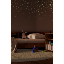 Artikel 200 Adet Fosforlu Mini Yıldız, Büyük Yıldız ve Ay Yeşil Karanlıkta Parlar Duvar ve Tavan Çocuk Odası Süs Sticker