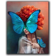 Kelebekler ve Sakayık Cıcegı Olan Kadın Kanvas Tablo