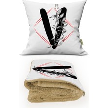 Caisya Home V Harfi Baskılı Kişiye Özel Dekoratif Yastık Opsiyonel Battaniye