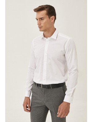 ALTINYILDIZ CLASSICS Erkek Beyaz Ütülemesi Kolay Slim Fit Dar Kesim Klasik Yaka Pamuklu Gömlek