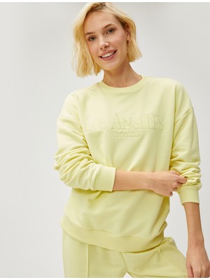 Koton Yazı İşlemeli Sweatshirt Bisiklet Yaka