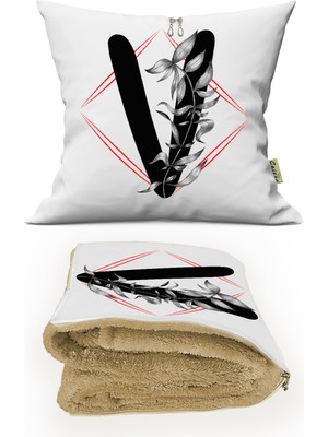 Caisya Home V Harfi Baskılı Kişiye Özel Opsiyonel Battaniyeli Yastık Dekoratif Kırlent