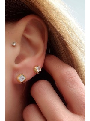 Ose Shop Zirkon Taş Detaylı 925ayar Gümüş üzerine Altın kaplama İtalyan Tek Taş Küpe