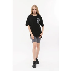 Kadın Bisiklet Yaka Dijital Baskılı Siyah Renk T-Shirt
