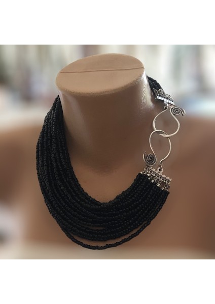 El Yapımı Siyah Choker Kolye