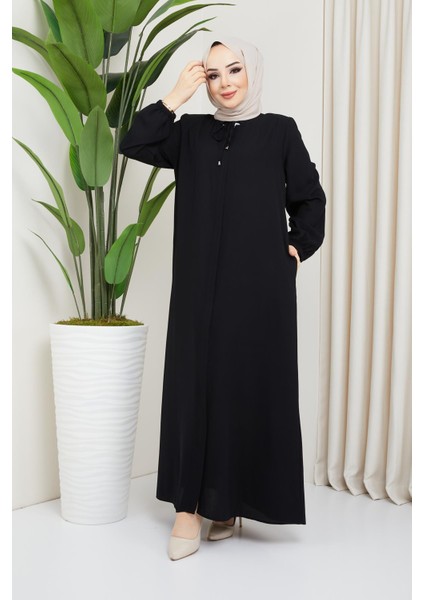 Önü Patlı Büyük Beden Siyah Ferace