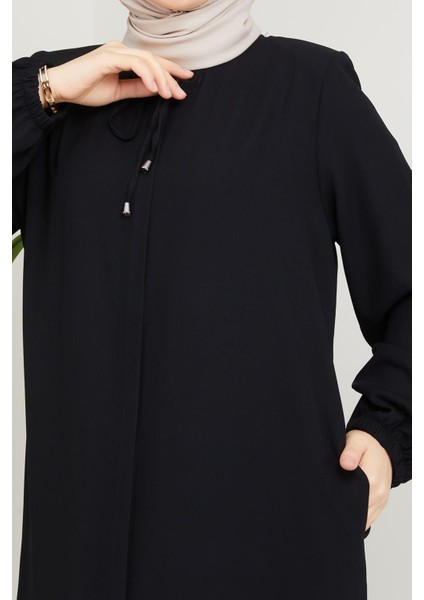 Önü Patlı Büyük Beden Siyah Ferace indirimleri