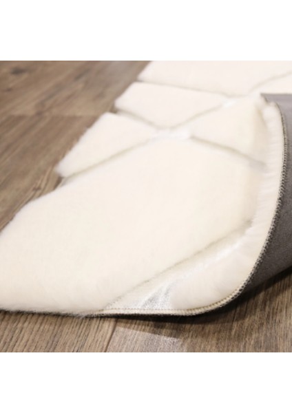 Krem Renk Gümüş Çizgili Peluş Halı 240 x 340 cm fırsatları