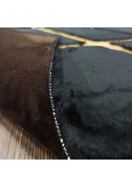Siyah Gold Bordürlü Peluş Halı 170 x 240 cm fırsatları