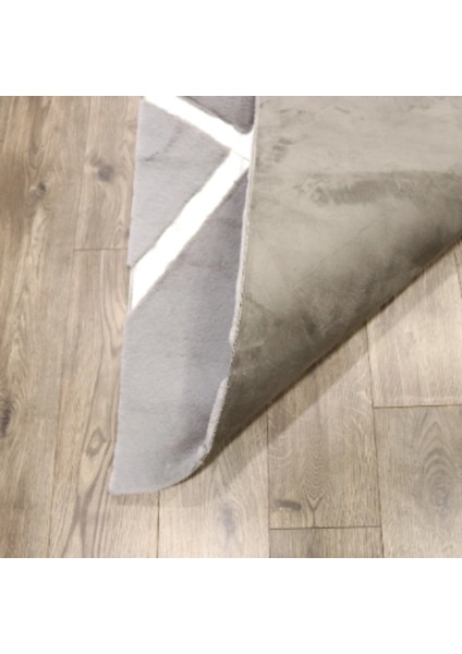Gri Gümüş Bordürlü Peluş Halı 240 x 340 cm fırsatları