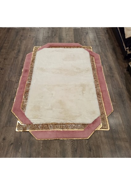 Krem Pembe Gold Bordürlü Peluş Halı 120 x 180 cm fırsatları