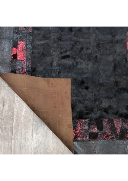 Dana Derisi Bordürlü Siyah Kırmızı Varaklı Siyah Toskana Halı 120 x 180 cm