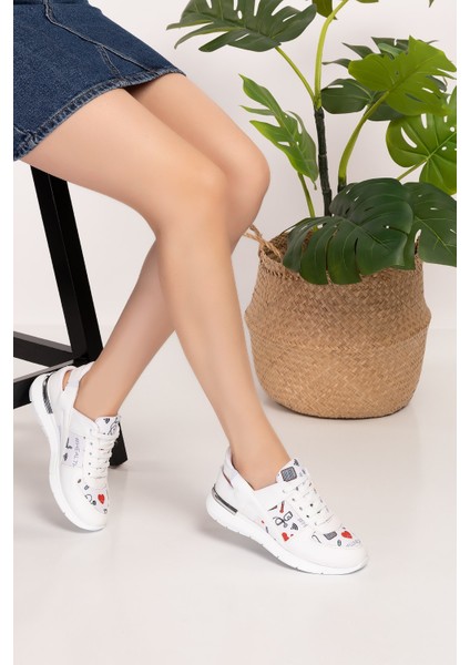 Beyaz Nurse Life Bağcıklı Ortopedik Spor Sandalet