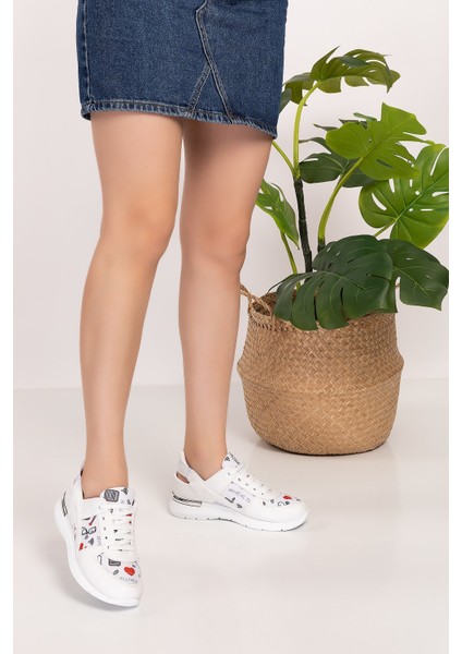 Beyaz Nurse Life Bağcıklı Ortopedik Spor Sandalet modelleri