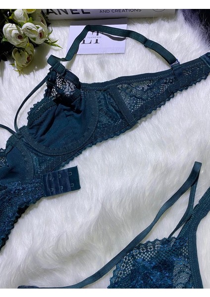 Kadın Zümrüt Yeşili Kapsız Bralet Takımı fiyatları
