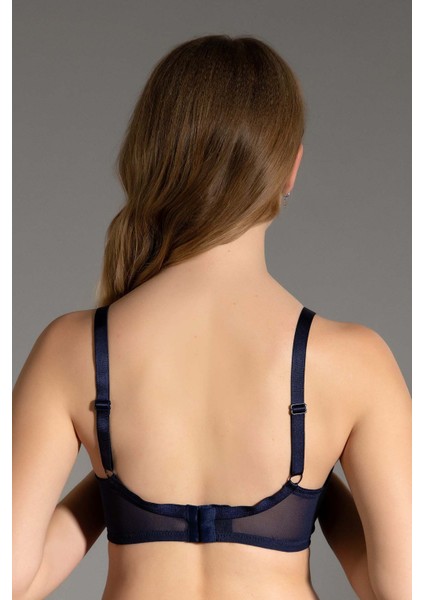 Kadın Dolgusuz D Cup Sütyen modelleri