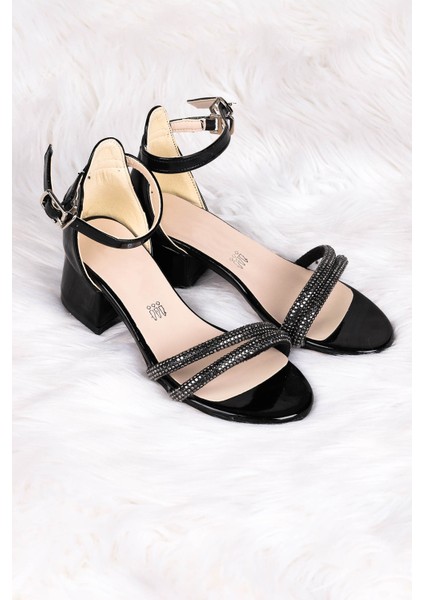 791 Rugan Taşlı Kız Çocuk 3 cm Topuklu Sandalet Ayakkabı modelleri