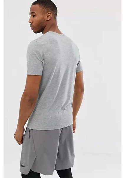 Dri-Fit Traning Standart Kesim Gri Erkek Antreman Tişörtü indirimleri