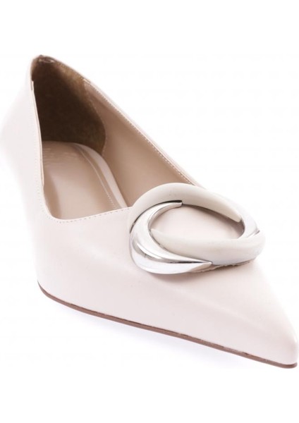 23Y6120-23Y Kadin Yuvarlak Metal Aksesuarli Sivri Burun Kisa Topuklu Ayakkabi fiyatları