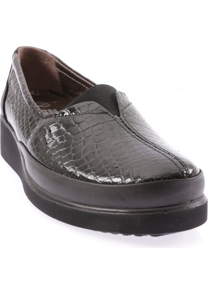 157-23Y Kadin Lastik Detayli Comfort Ayakkabi
