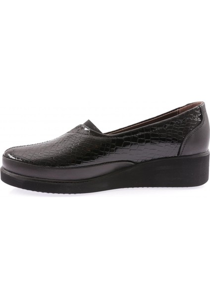 157-23Y Kadin Lastik Detayli Comfort Ayakkabi