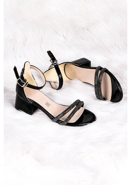 791 Rugan Taşlı Kız Çocuk 3 cm Topuklu Sandalet Ayakkabı Siyah