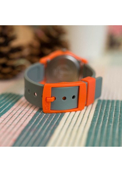 QCG5908 Su Geçirmez Rakamlı Erkek Çocuk Kol Saati modelleri