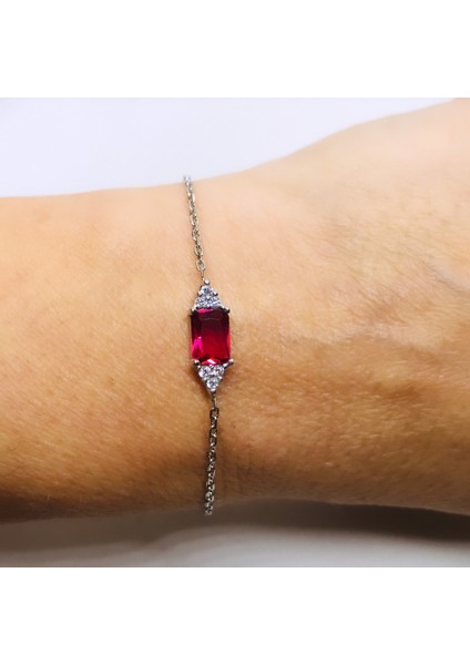 925 Ayar Gümüş Yakut Rengi Baget Zirkon Taşlı Bileklik modelleri