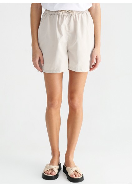 Lastikli Bel Geniş Fit Açık Bej Kadın Şort ORGI fiyatları