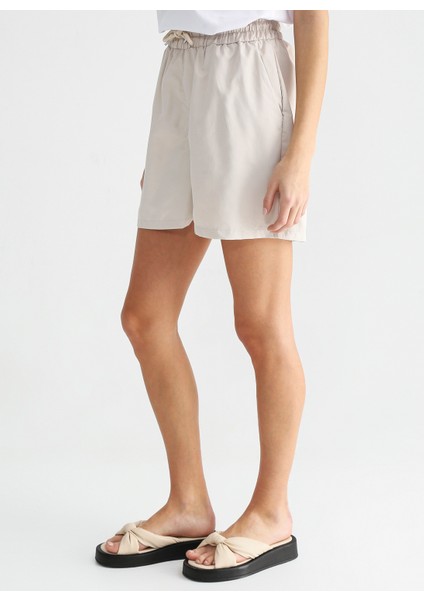 Lastikli Bel Geniş Fit Açık Bej Kadın Şort ORGI modelleri