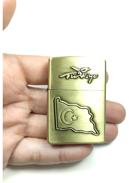 Iskeçe Tesbih Işlemeli ve Kabartmalı Zippo Tarzı Benzinli Çakmak