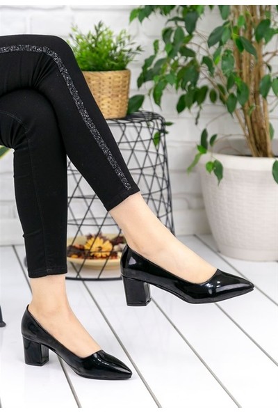 8Stil Sever Siyah Rugan Topuklu Ayakkabı