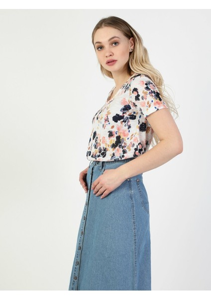 Colins Slim Fit Bisiklet Yaka Kadın Çok Renkli Kısa Kol Tişört fırsatları